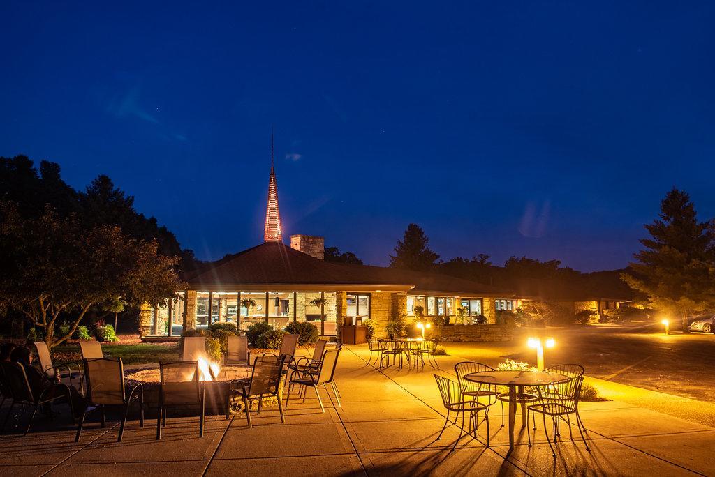 Spring Valley Inn Spring Green Exterior foto