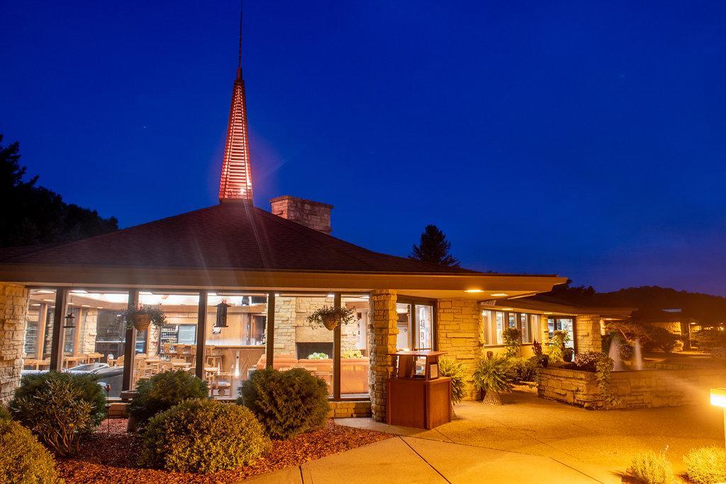 Spring Valley Inn Spring Green Exterior foto