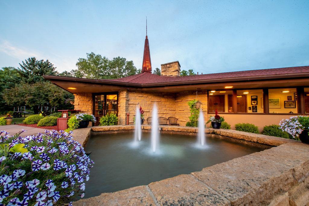 Spring Valley Inn Spring Green Exterior foto