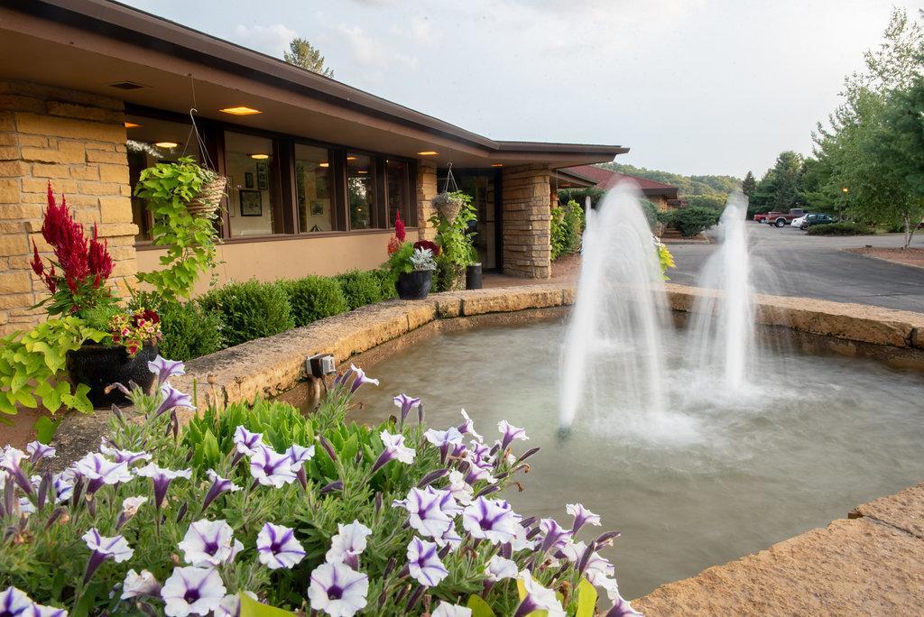 Spring Valley Inn Spring Green Exterior foto